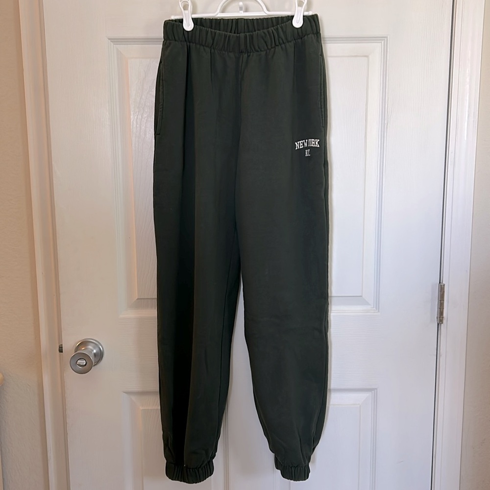 Brandy Melville Rosa sweatpants